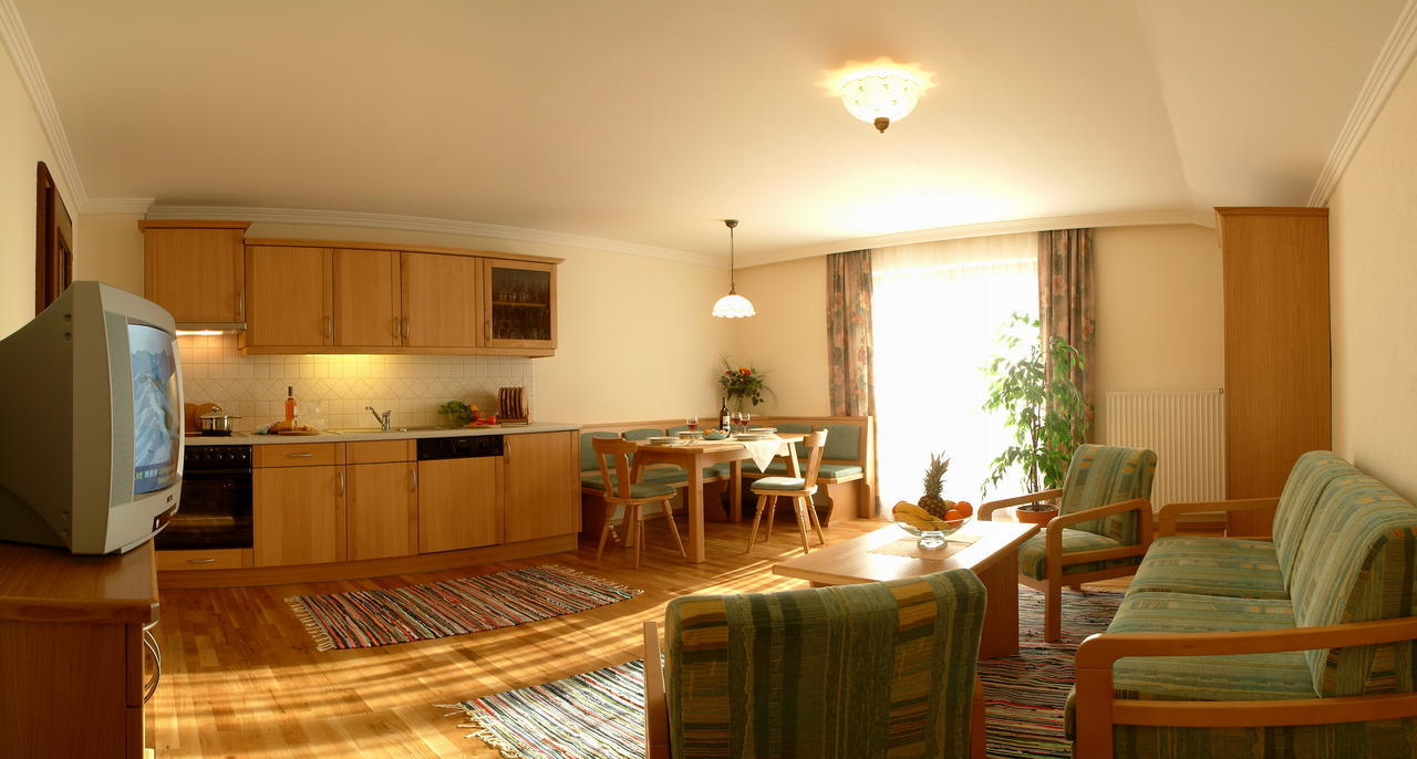 Strampflgut Apartment Dorfgastein Ruang foto